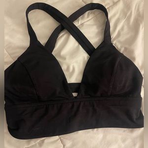 Black Lululemon sports bra